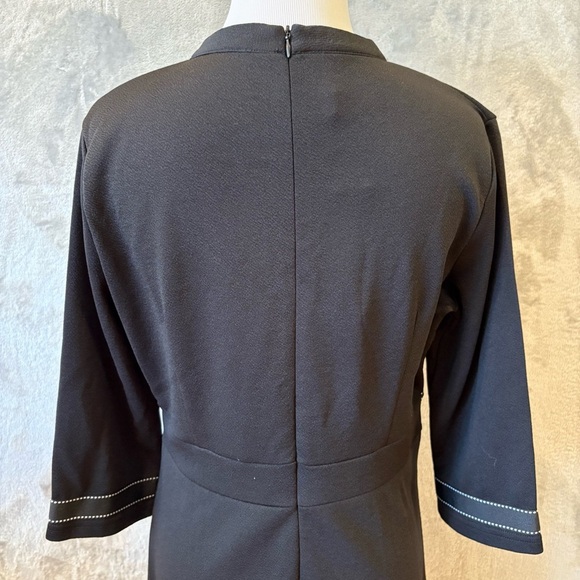 NWT Minimalist Homeyee Elegant Chic Black A-Line Summer Crew Neck Dress Sz 8 - Picture 5 of 11